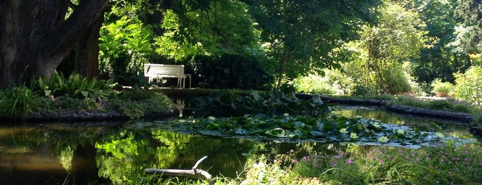 Edward Whittall Garden is one of İzmir Mekan.