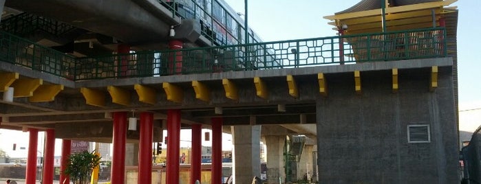 Metro Rail - Chinatown Station (A) is one of Posti che sono piaciuti a Lorcán.