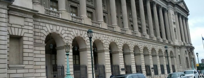 Family Court of Philadelphia is one of Tempat yang Disimpan Cristinella.
