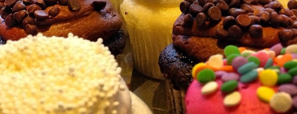 Gigis Cupcake Truck is one of streetfood-CO.