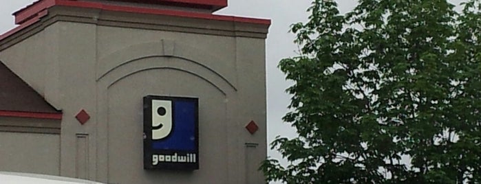 Goodwill is one of สถานที่ที่ Ann ถูกใจ.