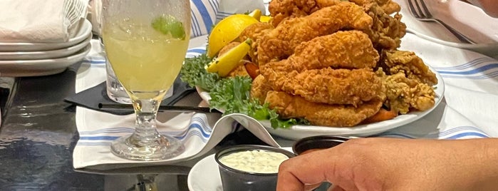 Deanie's Seafood Restaurant in the French Quarter is one of New Orleans To-Do List.