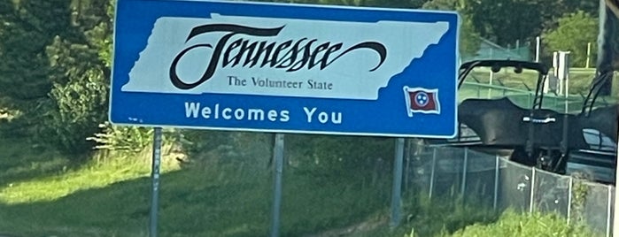 Mississippi / Tennessee State Line is one of Chicago Roadtrip.