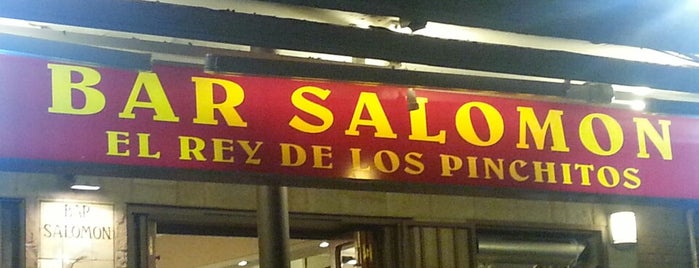 Salomón - El Rey del Pinchito is one of Tempat yang Disukai Sandra.