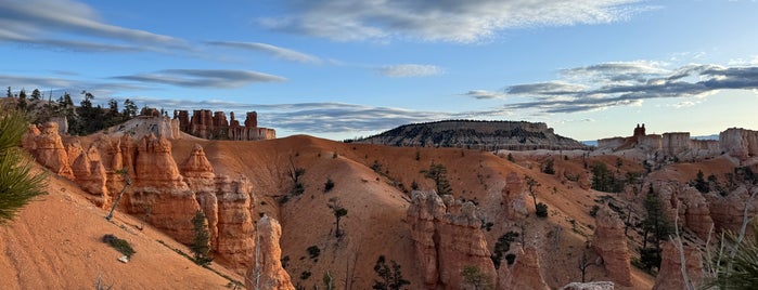Queen's Garden Trail is one of Bryce Canyon.
