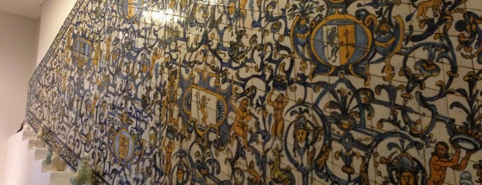 Staatsmuseum für die Azulejos is one of Lisbon.