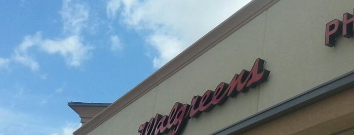 Walgreens is one of Antonieta'nın Beğendiği Mekanlar.