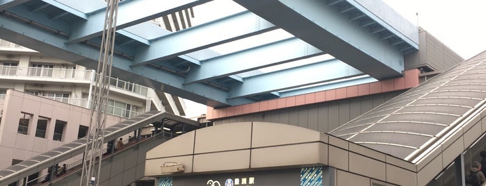 Yurikamome Toyosu Station (U16) is one of Lugares favoritos de Hayate.