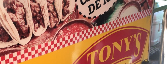 Tacos Tony's is one of Poncho 님이 좋아한 장소.