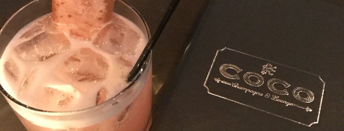 Coco Champagne Lounge is one of Chicago Cocktails 🍸.