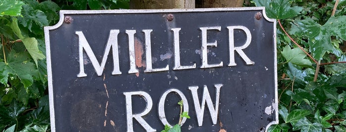 Miller Row is one of Tempat yang Disukai 🐸Natasa.