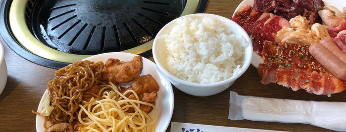 イートアップ EAT-UP 苫小牧本店 is one of Posti che sono piaciuti a ひざ.