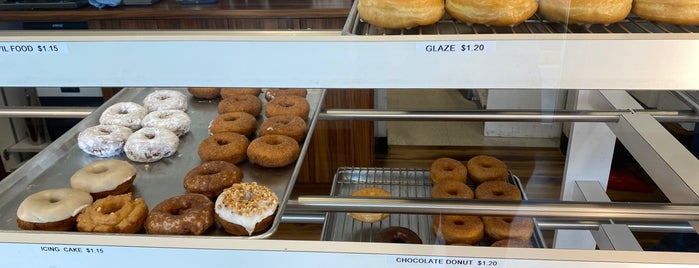 Gold Star Donut is one of Go.