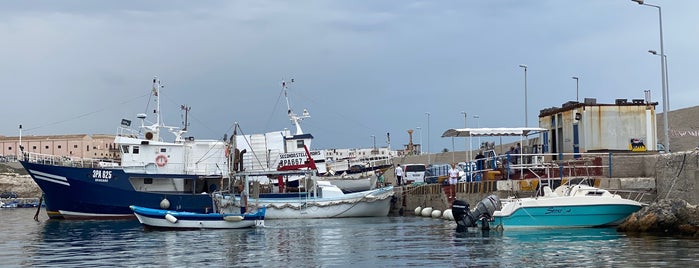 Porto di Terrasini is one of Sicilia.