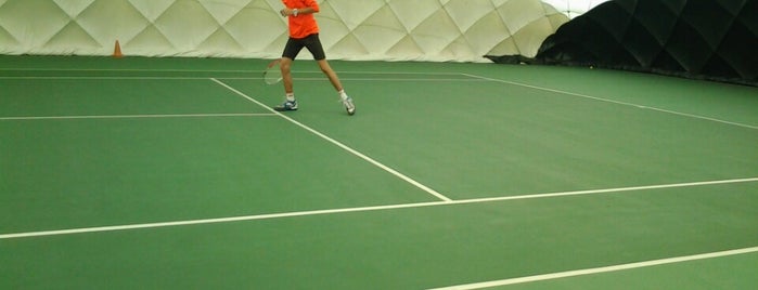 Теннисный клуб "Крестовский" is one of Anastasiaさんのお気に入りスポット.