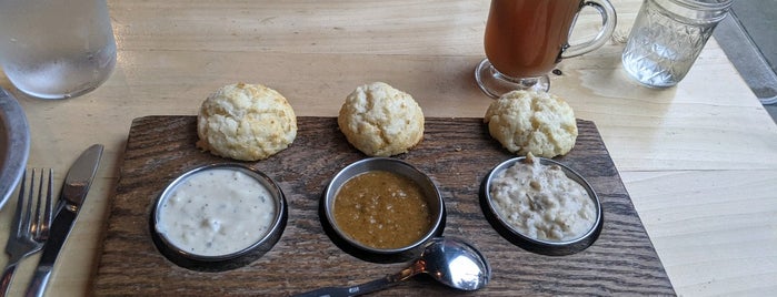 Boomtown Biscuits & Whiskey is one of Lieux qui ont plu à Certainly.