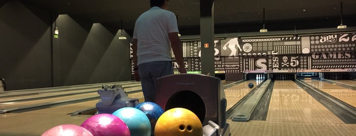 Striker Casual Bowling is one of Londrina.