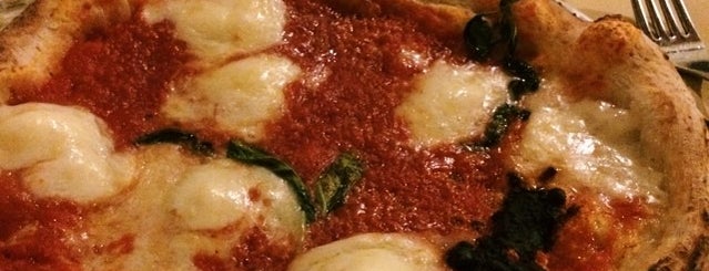 Il Pizzaiuolo is one of The 15 Best Places for Pizza in Florence.