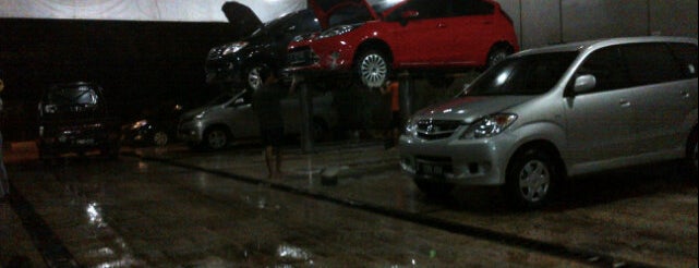 Sparkling Car Wash and Care Salon is one of My activity zone.