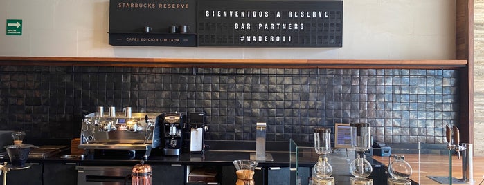 Starbucks Reserve Bar México is one of Postres.