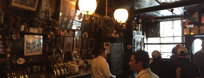 McSorley's Old Ale House is one of สถานที่ที่ Kirill ถูกใจ.