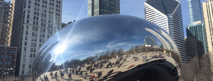 Cloud Gate by Anish Kapoor (2004) is one of Lugares favoritos de Kirill.