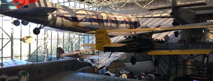 National Air and Space Museum is one of Posti che sono piaciuti a Kirill.
