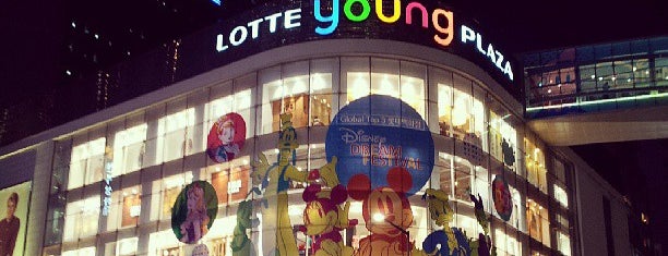 LOTTE Department Store is one of seoul.