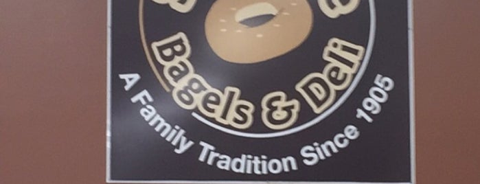 Strathmore Bagels Cafe & Deli is one of Tempat yang Disukai Jessica.