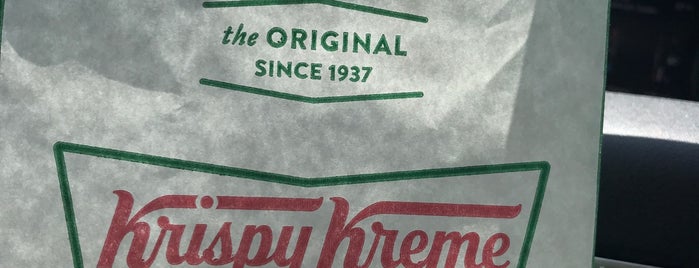 Krispy Kreme Doughnuts is one of Pastries / Donuts.