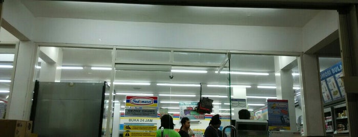 Indomaret is one of Chloe 님이 좋아한 장소.