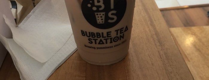 Bubble Tea Station is one of Cafés.
