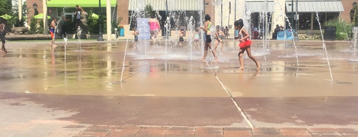 Uptown Village Splash Park is one of Cedar Hill.