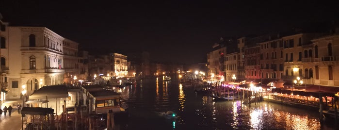 Venesia is one of Tempat yang Disukai Olga.
