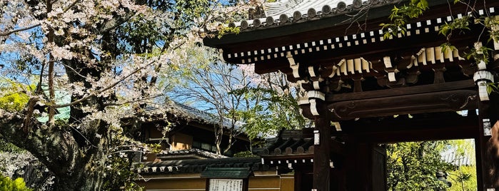 法明寺 is one of 江戸三大鬼子母神.