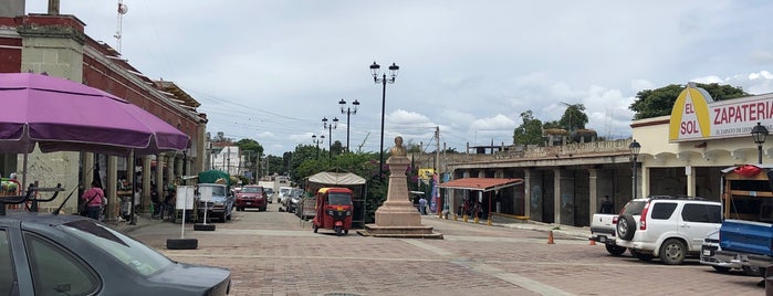 Villa de Etla is one of Oaxaqueños.