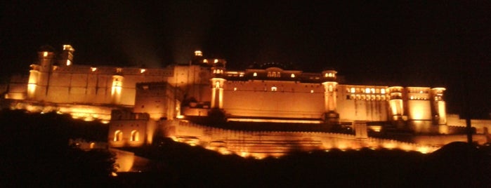 Amer Fort is one of Bollywood Shoot Locations.
