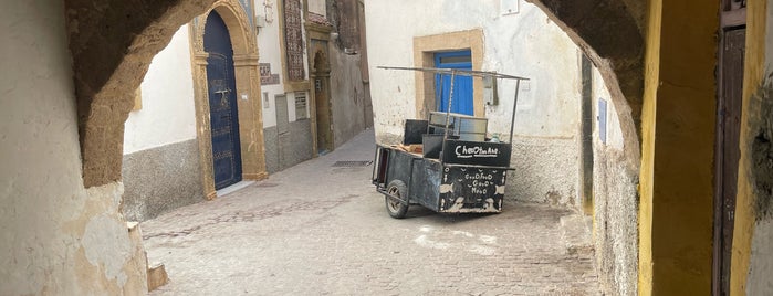 Medina d'Essaouira is one of สถานที่ที่ Semrouni ถูกใจ.