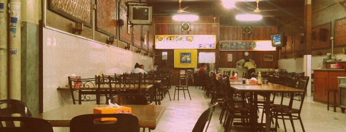 Restoran Seroja is one of Makan @ Shah Alam/Klang #7.