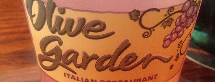 Olive Garden is one of Orte, die Eve gefallen.