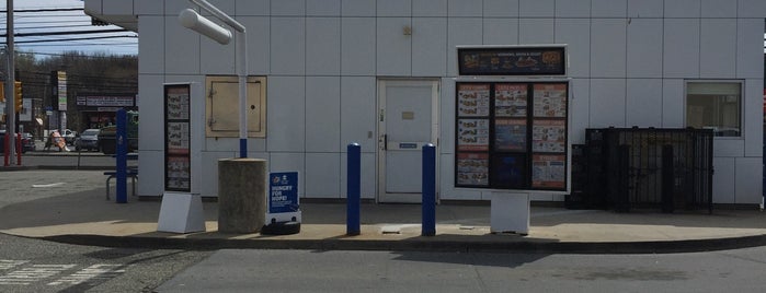 White Castle is one of Kenさんのお気に入りスポット.
