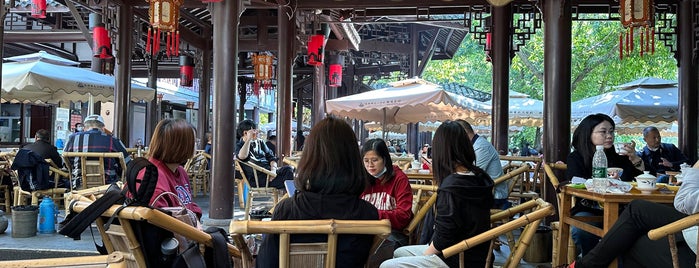 鹤鸣茶社 Heming Tea Room is one of Chengdu.