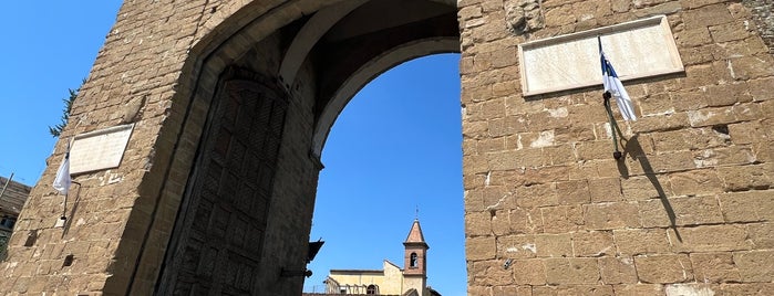 Porta Romana is one of Lieux sauvegardés par Anastasiya.