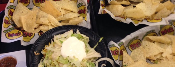 Moe's Southwest Grill is one of Posti che sono piaciuti a Bradley.