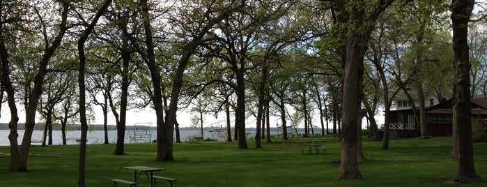 Pillsbury Point State Park is one of Iowa: State and National Parks.