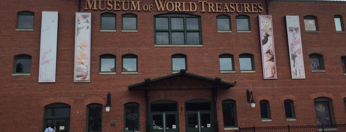 Museum Of World Treasures is one of Z&B.