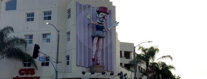 Scary Ballerina Clown is one of Los Angeles - Halloween sites.