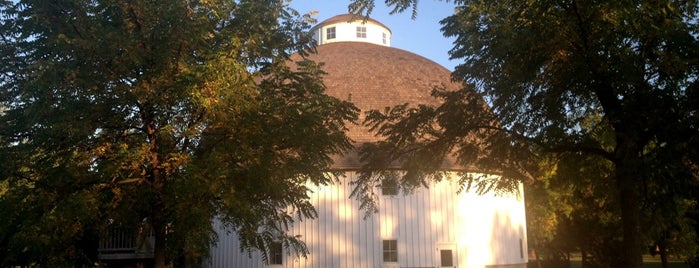 Charles Knapp Round Barn is one of Roadside Attractions.