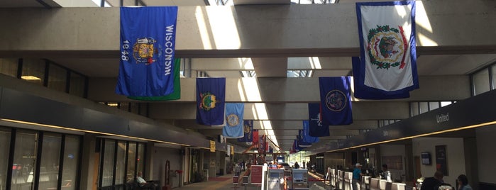 Evansville Regional Airport (EVV) is one of Airports I Have Been To.