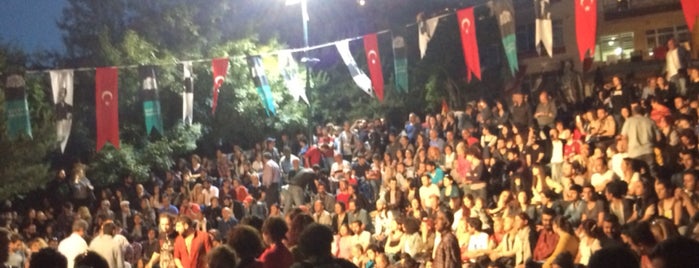 Abbasağa Parkı is one of Behram'ın Beğendiği Mekanlar.